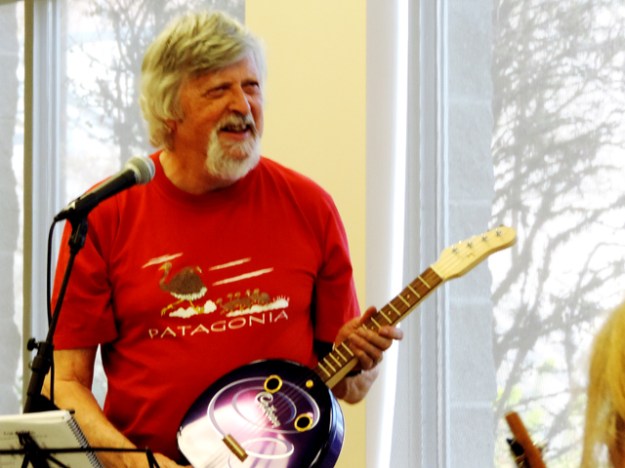 Brian impresses us with his custom uke (complete with a pick-up) before his performance